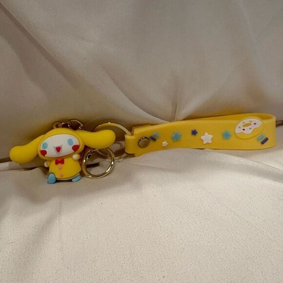 Sanrio Cinnamoroll Dog in Raincoat Keychain Key Ring Bag Backpack Charm NEW - Picture 3 of 4
